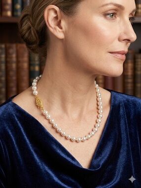 Vintage Hand-Knotted Faux Pearl Necklace – Ornate Gold Clasp